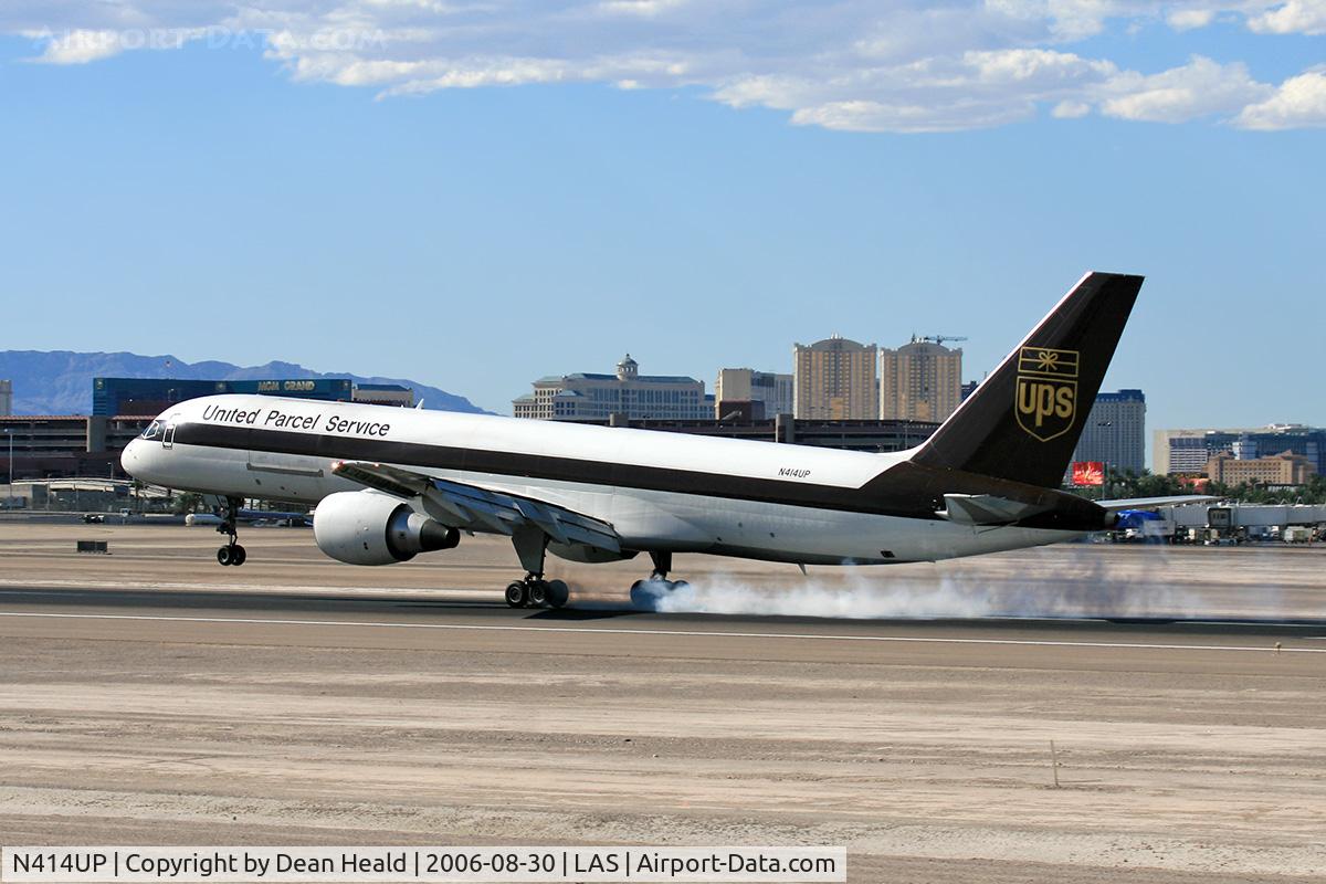 N414UP, 1988 Boeing 757-24APF C/N 23854, UPS N414UP (FLT UPS2912) from Louisville Int'l Standiford Field (KSDF) touching down on RWY 25L.