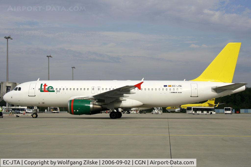 EC-JTA, 1993 Airbus A320-212 C/N 438, visitor