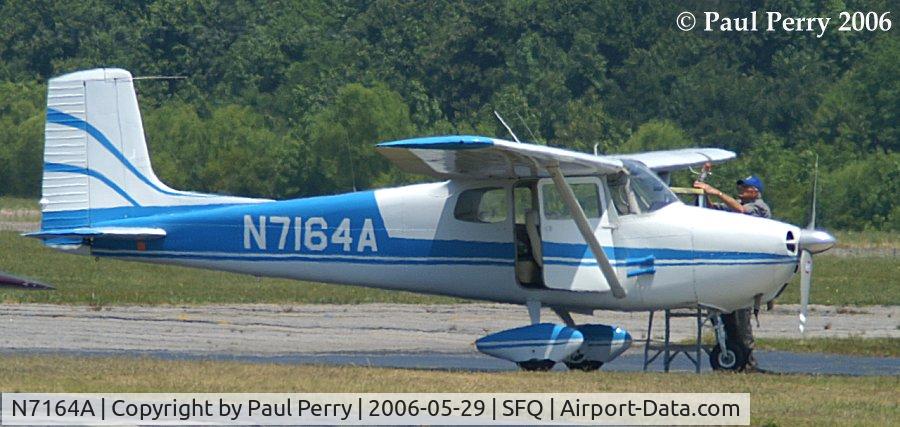 N7164A, 1956 Cessna 172 C/N 29264, After a bit of flying, she's a thirsty bird
