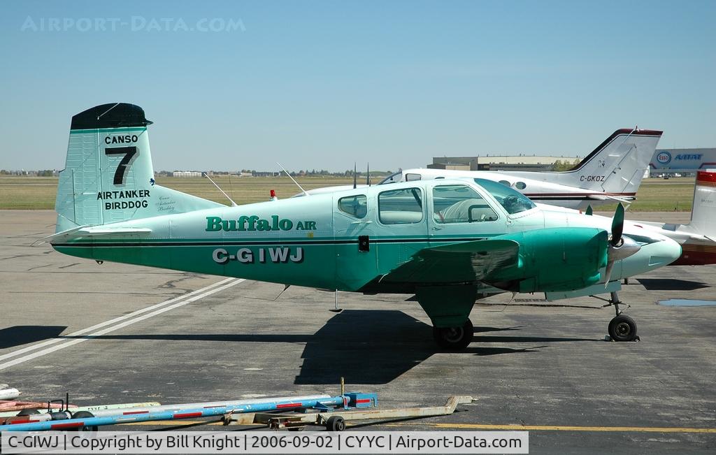 C-GIWJ, 1958 Beech 95 Travel Air C/N TD-32, Still looking good - built 1958