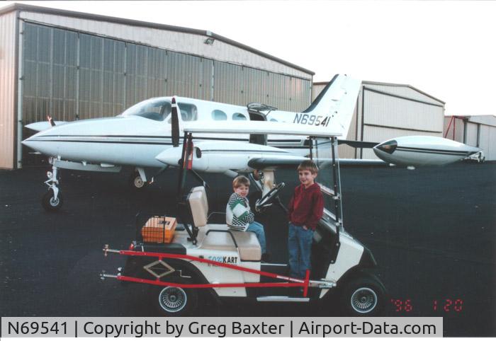N69541, 1974 Cessna 414 Chancellor C/N 414-0509, Kids in front of Dad's 414 - circa 1996