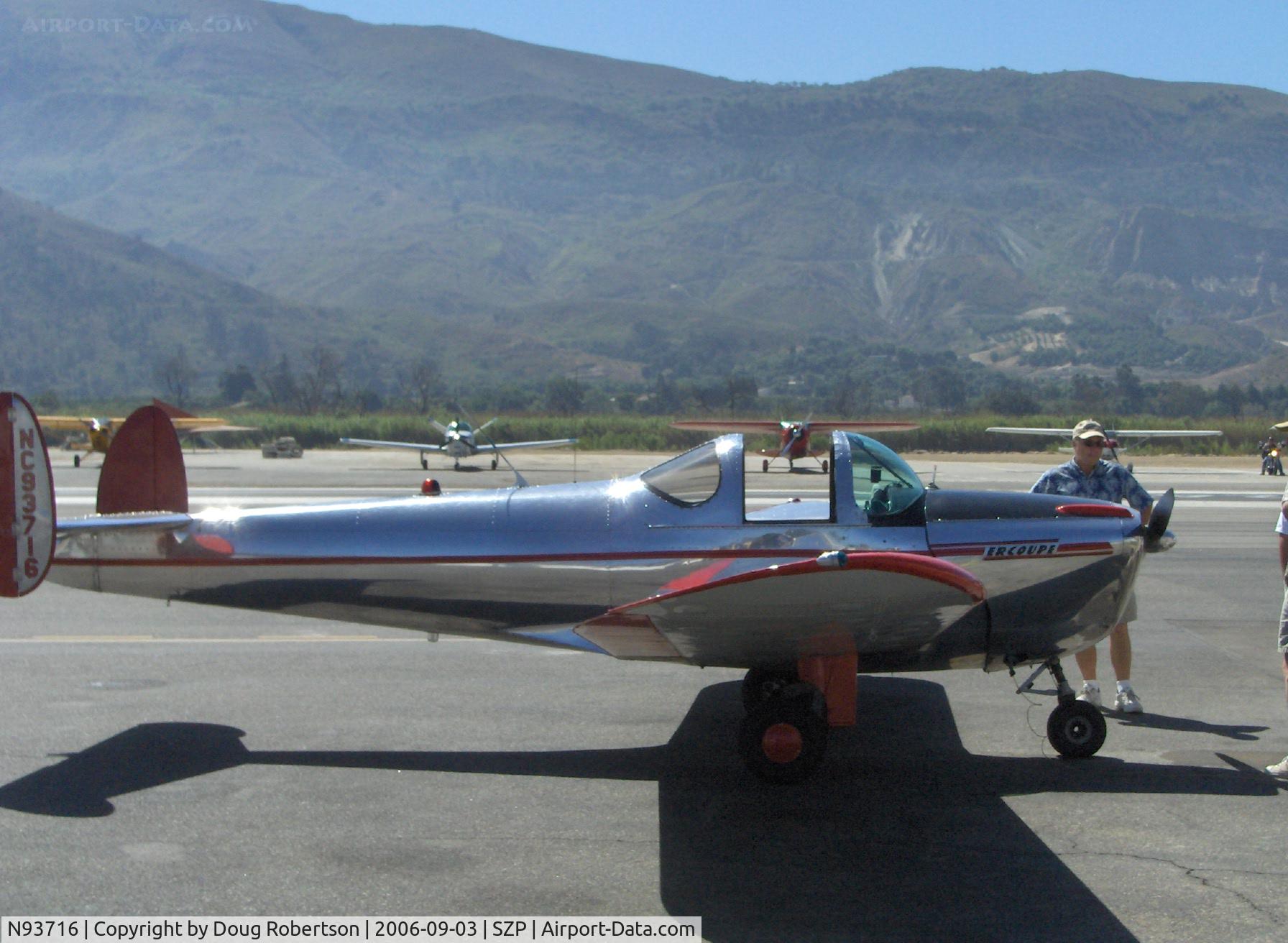 N93716, 1946 Erco 415C Ercoupe C/N 1039, 1946 ERCO ERCOUPE 415-C, Continental A&C75 75 Hp, refueling