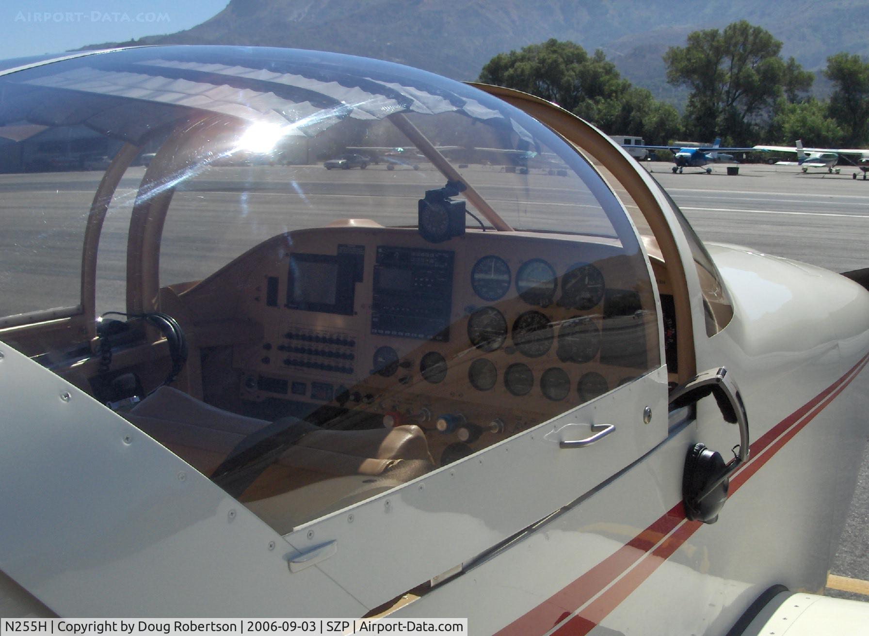 N255H, Vans RV-6A C/N 60132, 2001 Hutchinson/Briegleb VAN'S RV-6A, cockpit panel, Winner of Bronze Lindy Homebuilt Kit RV-6A Award, EAA Airventure 2001