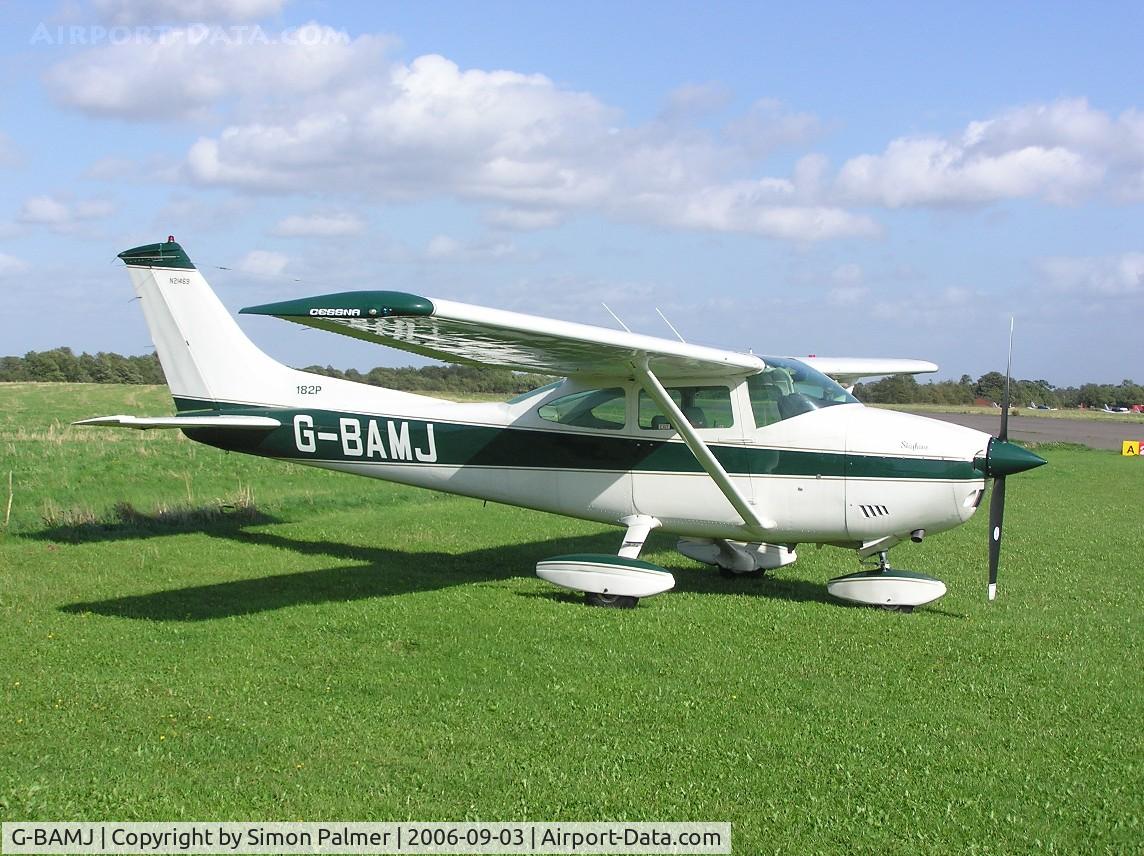 G-BAMJ, 1973 Cessna 182P Skylane C/N 182-61650, Cessna 182P at Enstone