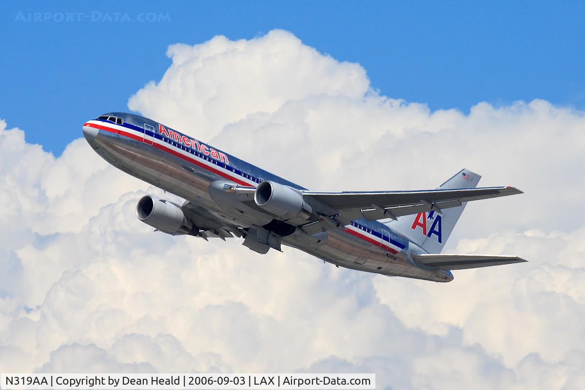 N319AA, 1985 Boeing 767-223 C/N 22320, American Airlines N319AA (FLT AAL242) climbing out from RWY 25R enroute to John F Kennedy Int'l (KJFK).