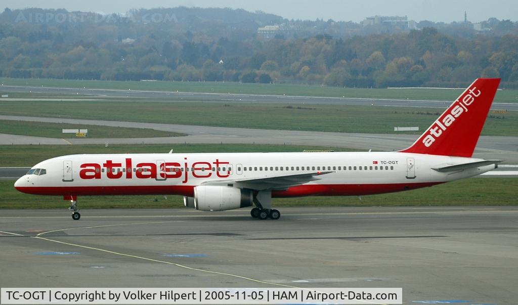 TC-OGT, 2000 Boeing 757-256 C/N 29308, still with old colours