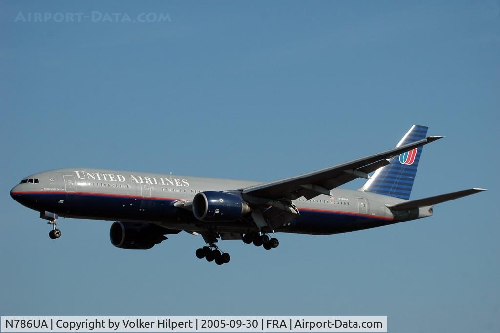 N786UA, 1997 Boeing 777-222/ER C/N 26938, on final at fra