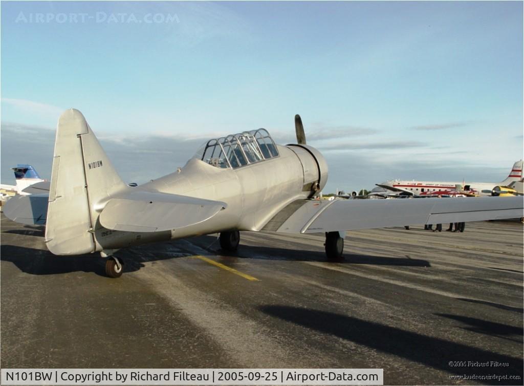 N101BW, North American AT-6F C/N 121-42854, North American AT-6 Texan