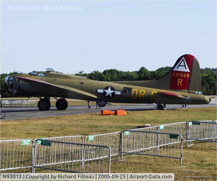 N93012, 1944 Boeing B-17G-30-BO Flying Fortress C/N 32264, Boeing B-17 