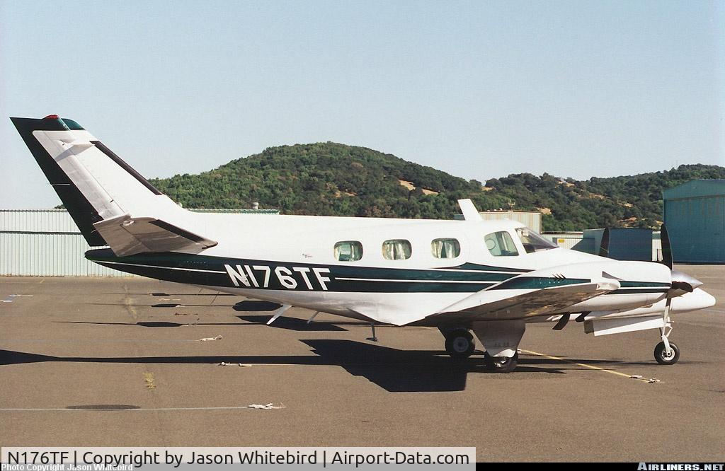 N176TF, 1975 Beech B-60 Duke C/N P-310, N176TF