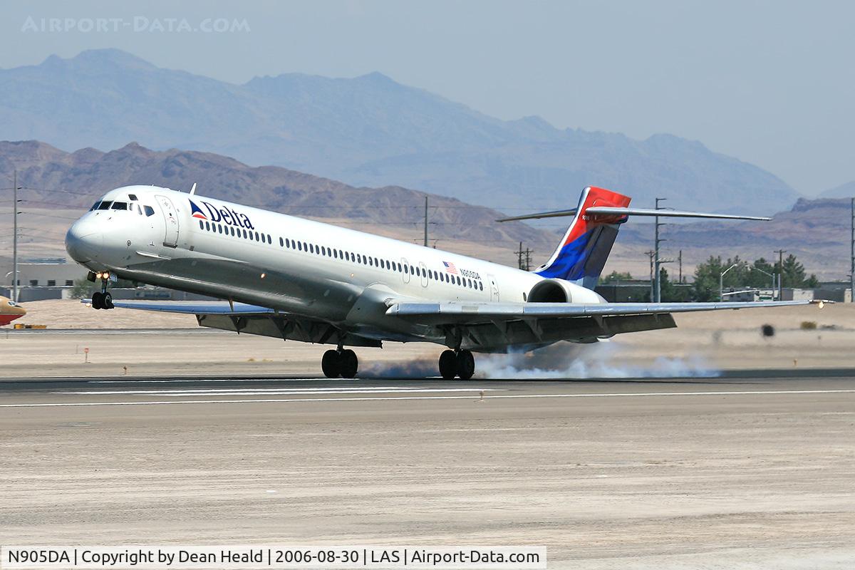 N905DA, 1995 McDonnell Douglas MD-90-30 C/N 53385, Delta Airlines N905DA (FLT DAL1003) from Salt Lake City Int'l (KSLC) touching down on RWY 25L.
