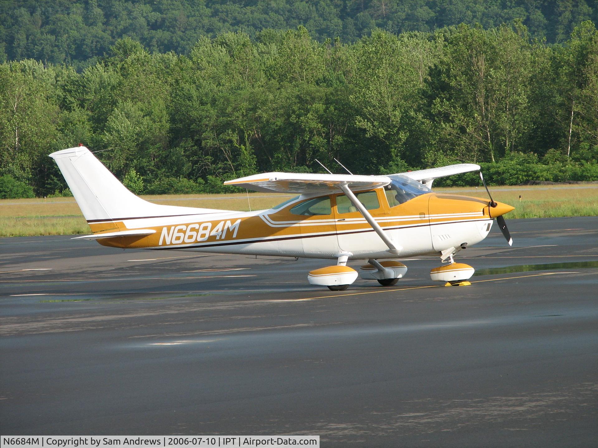 N6684M, 1975 Cessna 182P Skylane C/N 18263798, Nice!!