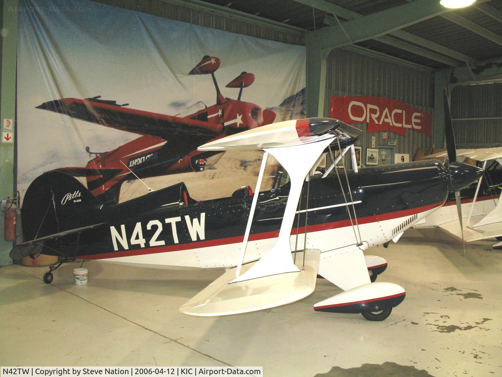 N42TW, 1993 Aviat Pitts S-2B Special C/N 5294, Privately-owned 1993 Aviat Aircraft S-2B on TDY for training @ Mesa del Rey Airport (King City), CA on stormy afternoon