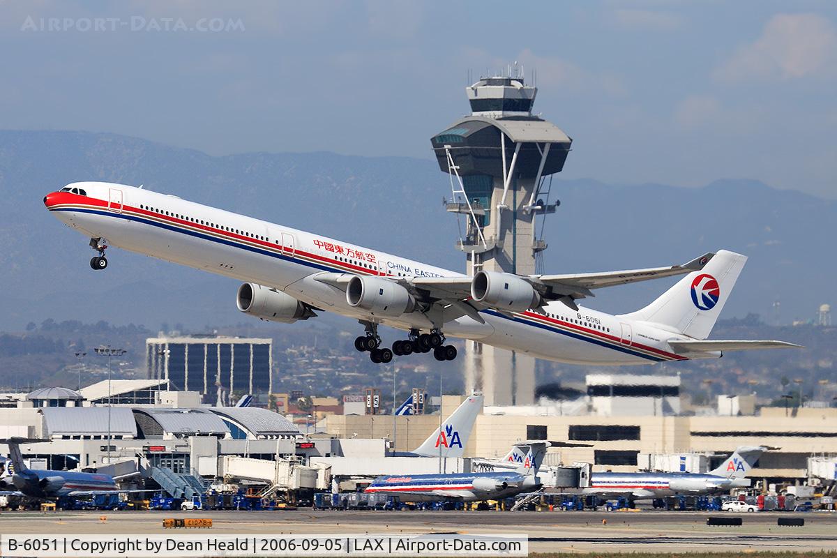 B-6051, 2003 Airbus A340-642 C/N 488, China Eastern B-6051 (FLT CES586) climbing out from RWY 25R enroute to Pudong (ZSPD) - Shanghai, China.