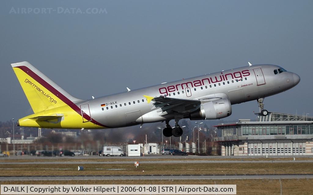 D-AILK, 1997 Airbus A319-114 C/N 679, leaving str