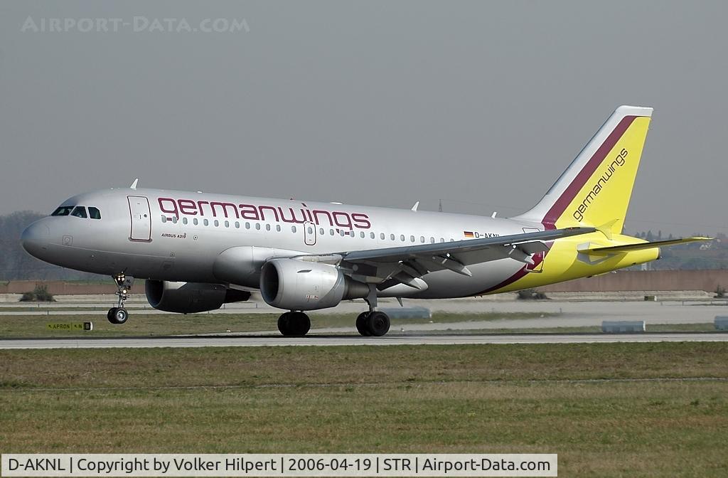 D-AKNL, 1999 Airbus A319-112 C/N 1084, touch down at str