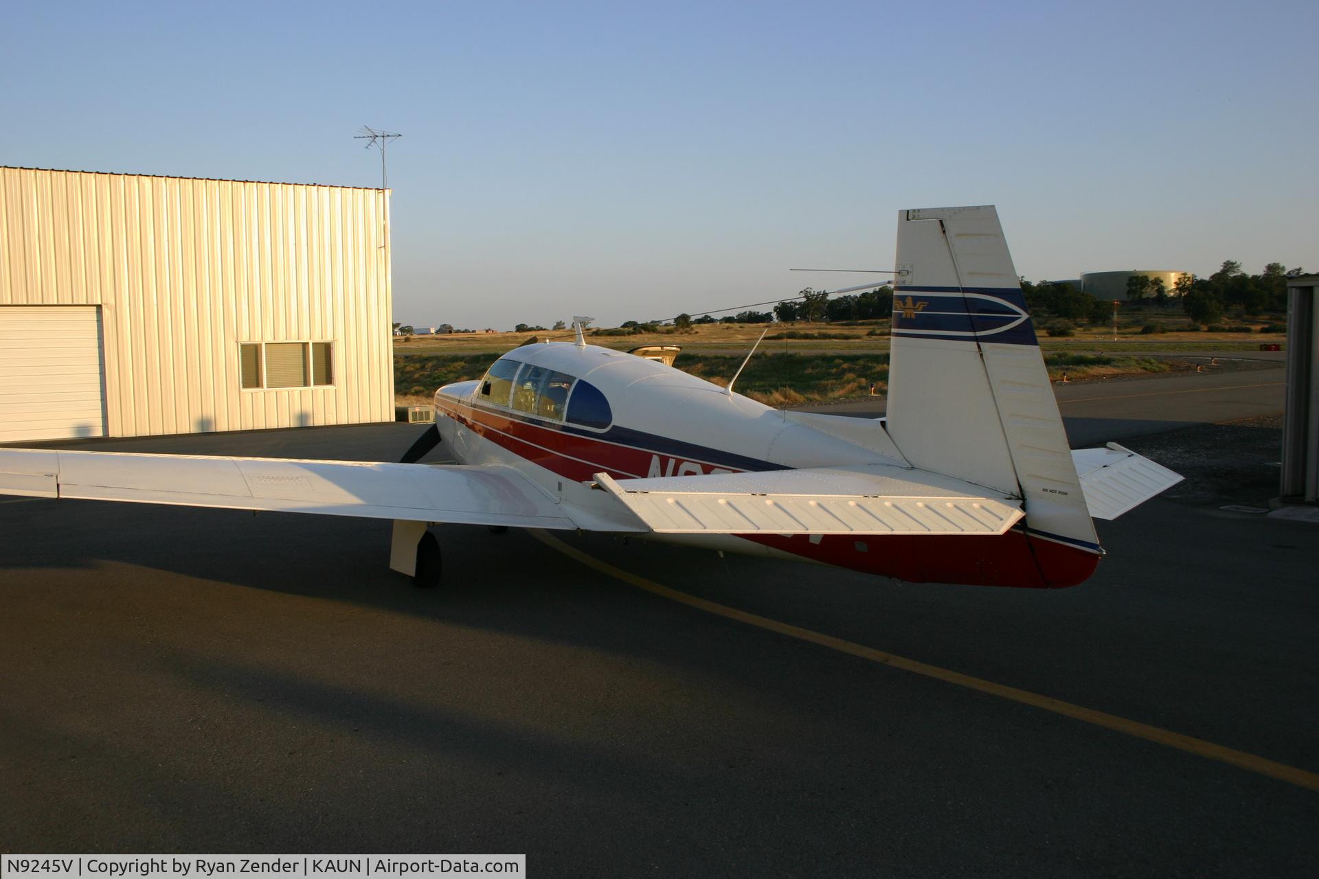 N9245V, 1969 Mooney M20F Executive C/N 690066, Getting ready to goto Catalina Island