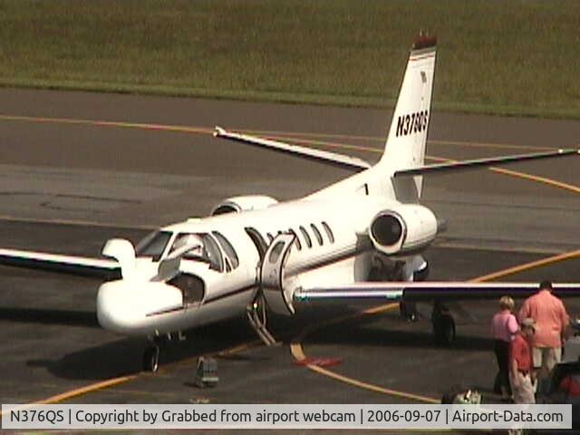 N376QS, 2007 Cessna 680 Citation Sovereign C/N 680-0180, Being loaded