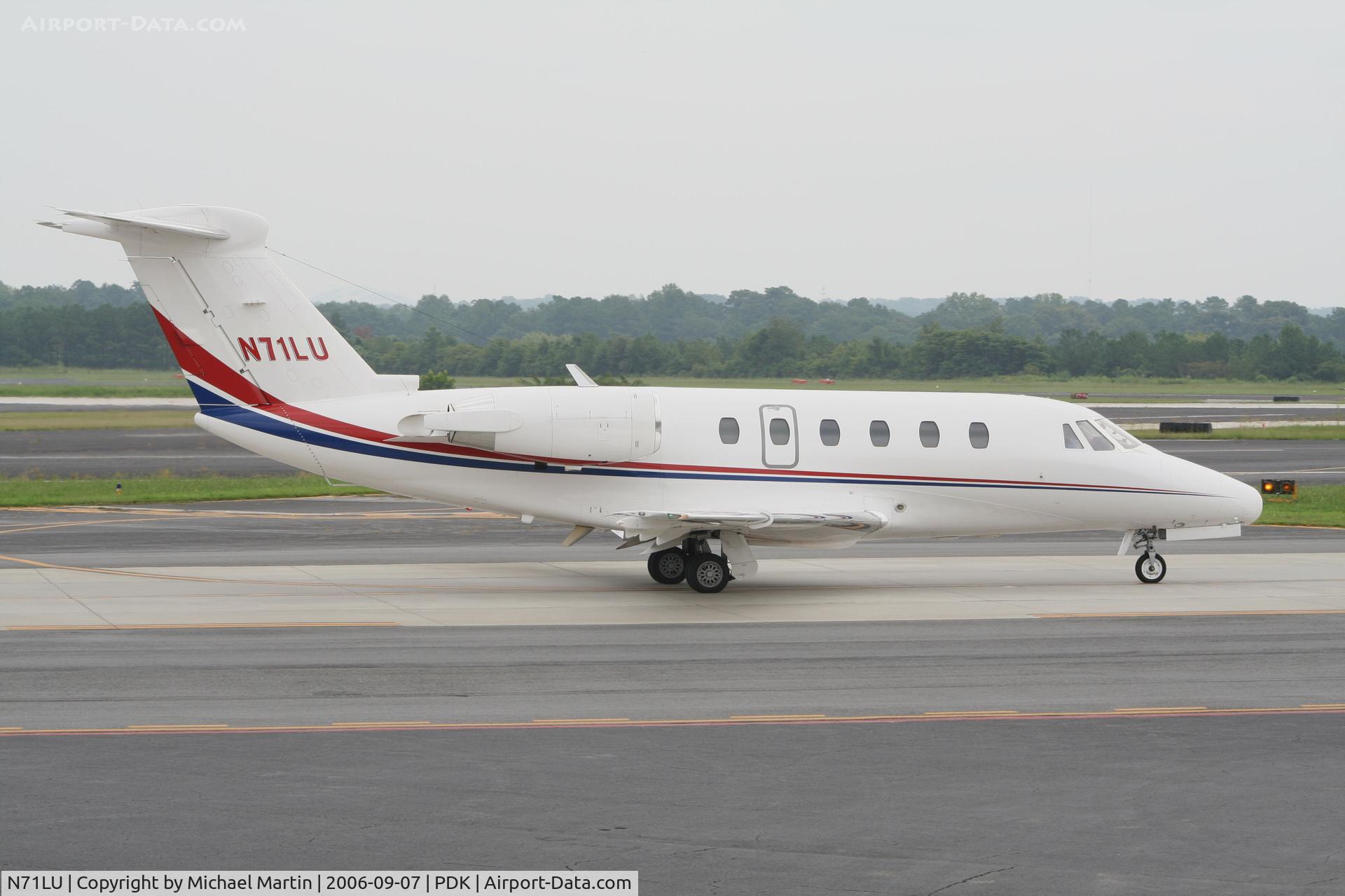 N71LU, 1983 Cessna 650 Citation III C/N 650-0019, Taxing to Runway 2R