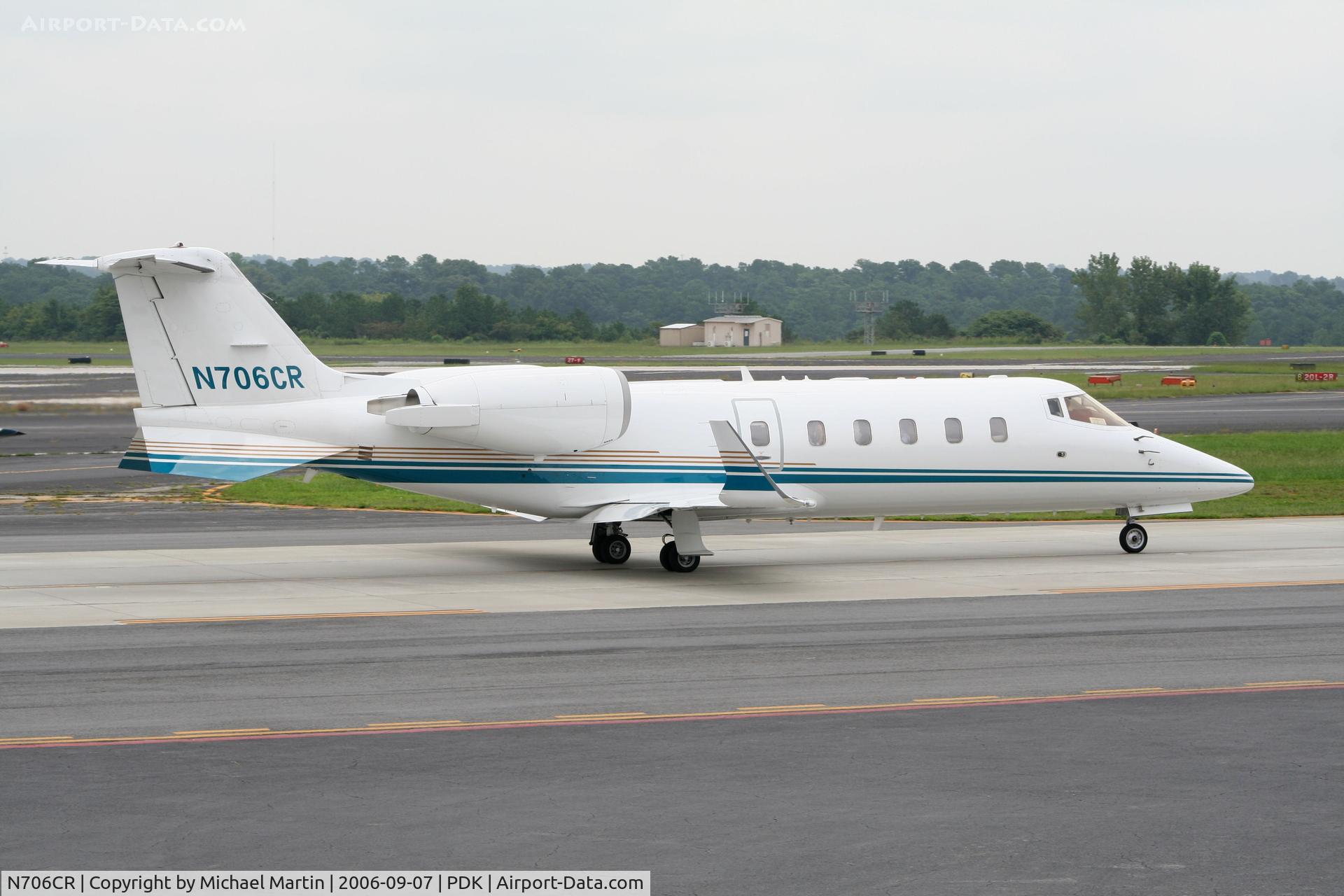 N706CR, 1999 Learjet Inc 60 C/N 168, Taxing to Runway 2R