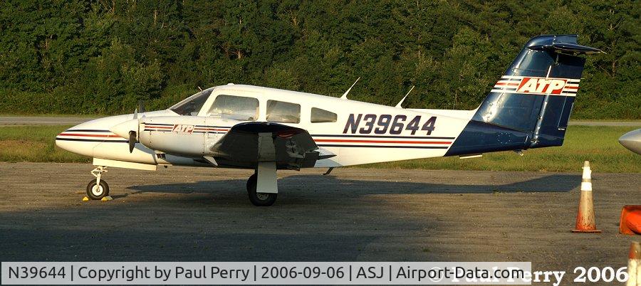 N39644, 1979 Piper PA-44-180 Seminole C/N 44-7995019, Looks somewhat peaceful a half hour before departure