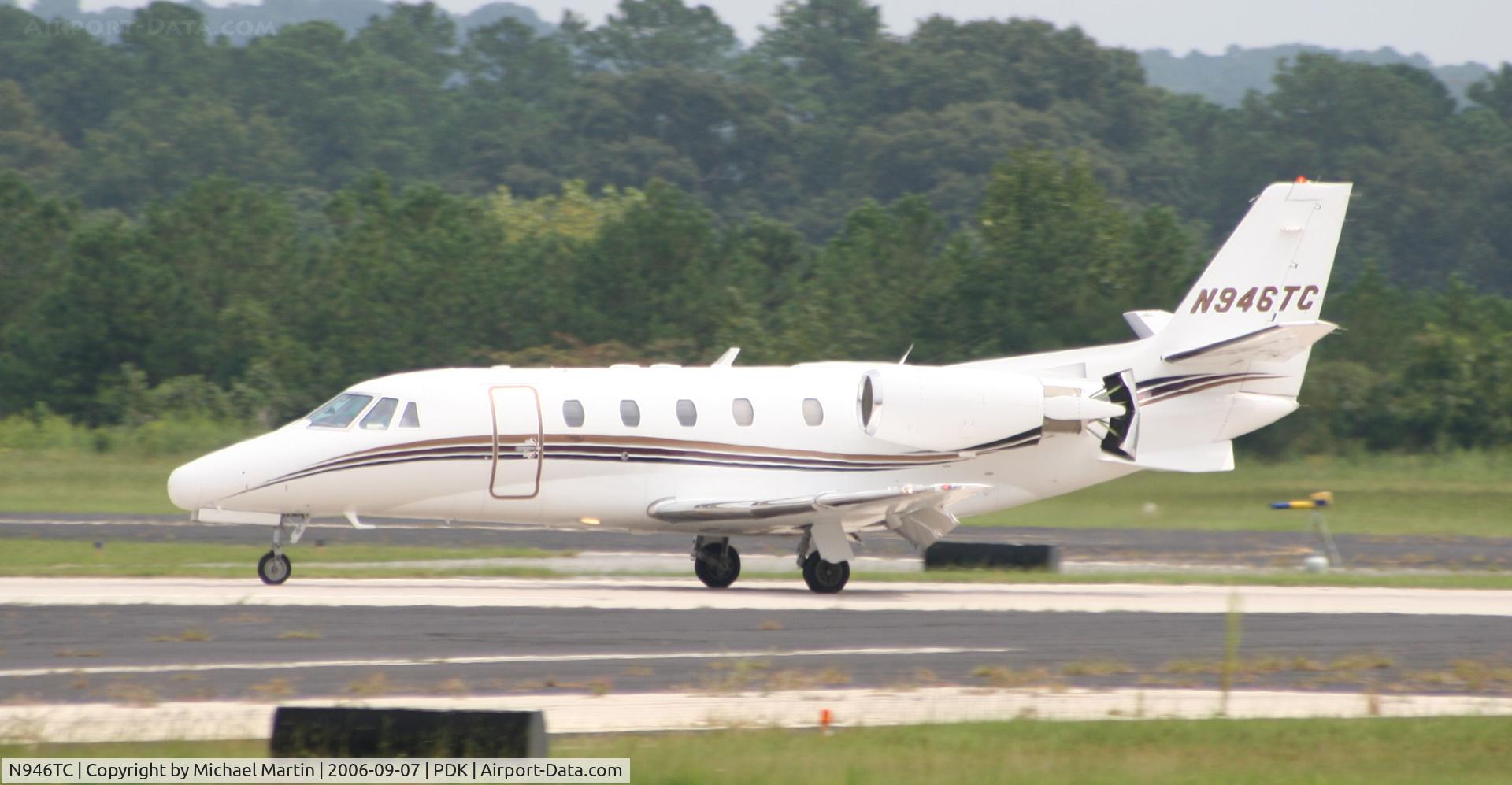 N946TC, 1982 Dassault-Breguet Falcon 50 C/N 94, Landing 2R with airbrakes extended