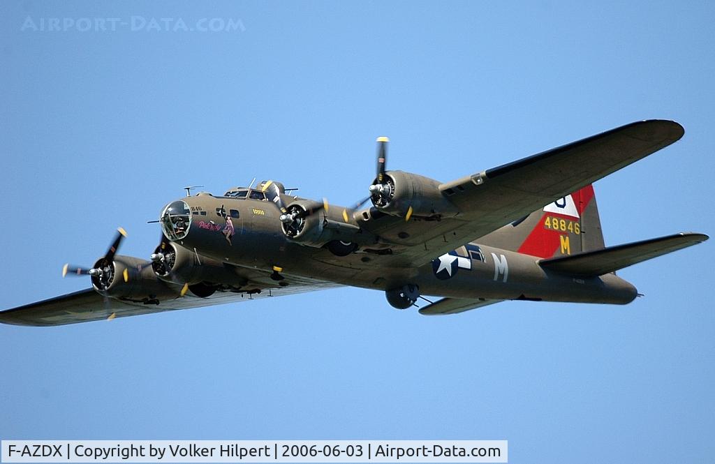 F-AZDX, 1944 Boeing B-17G Flying Fortress C/N 8246, Boeing B-17G Flying Fortress 