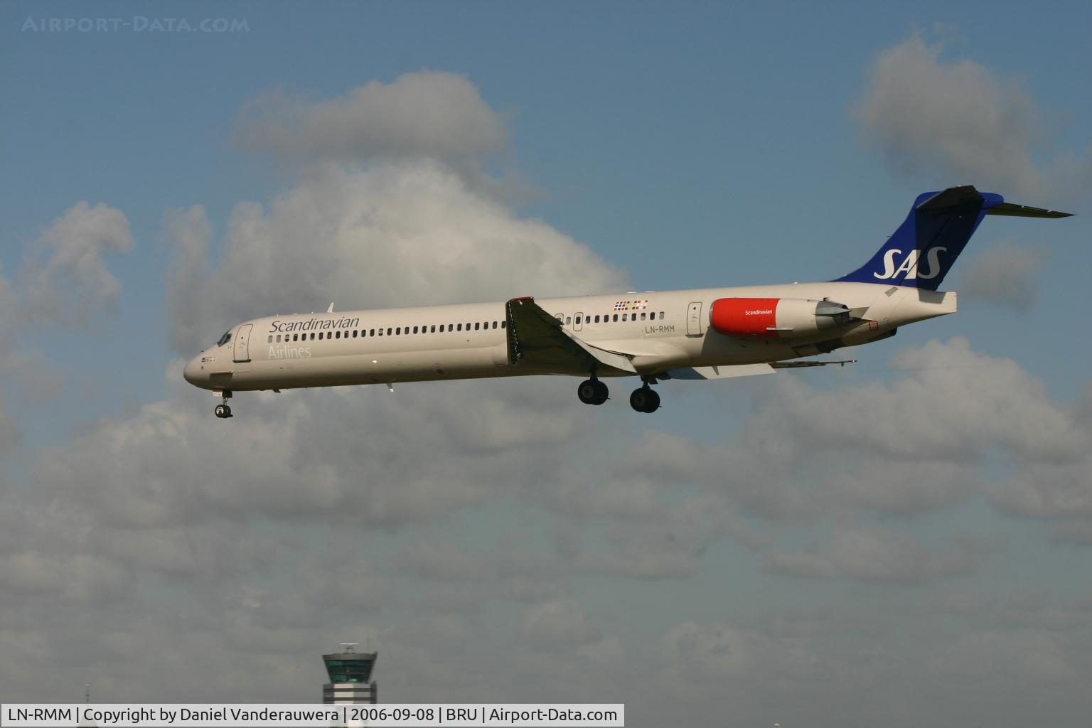 LN-RMM, 1991 McDonnell Douglas MD-81 (DC-9-81) C/N 53005, arrival of flight SK593 from CPH