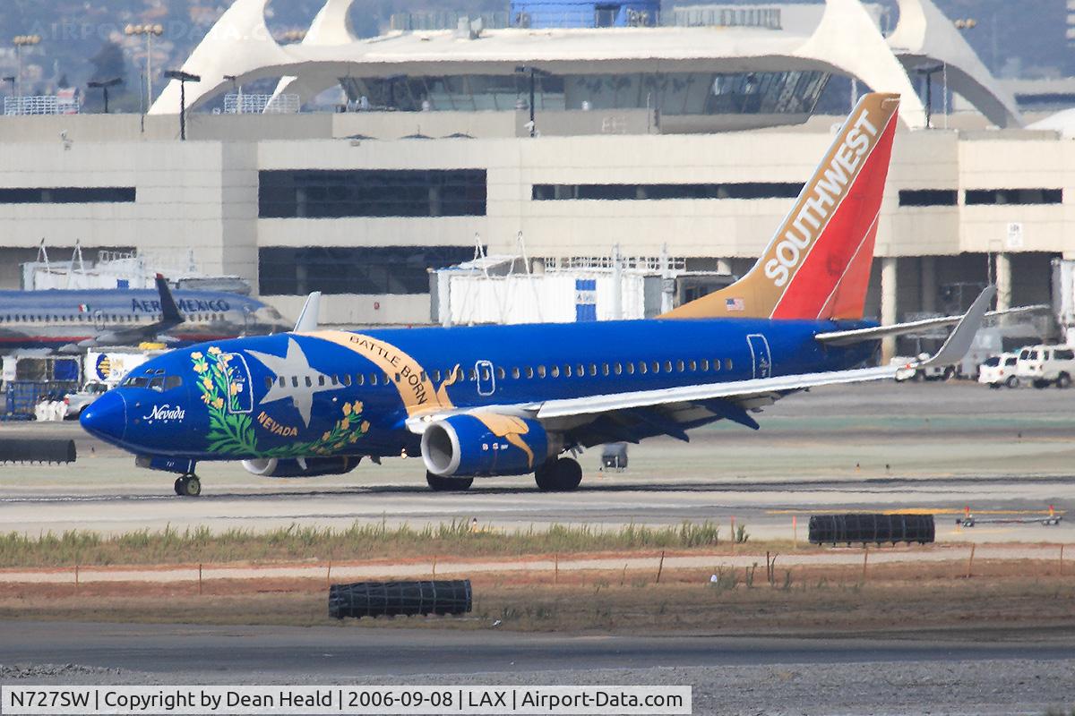 N727SW, 1999 Boeing 737-7H4 C/N 27859, Southwest Airlines N727SW 