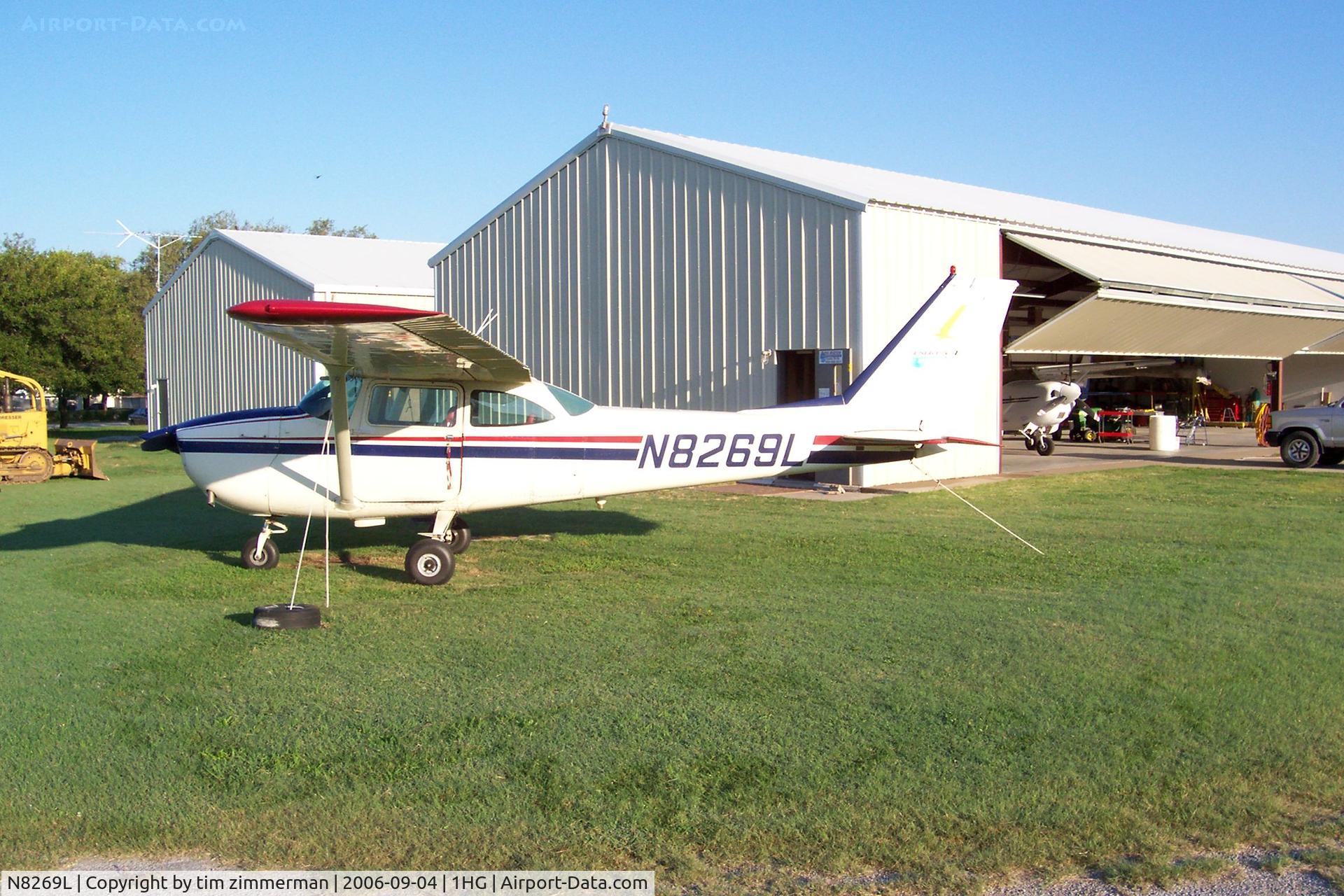 N8269L, 1967 Cessna 172H C/N 17256469, missionary plane@ harvey young airport tulsa OK