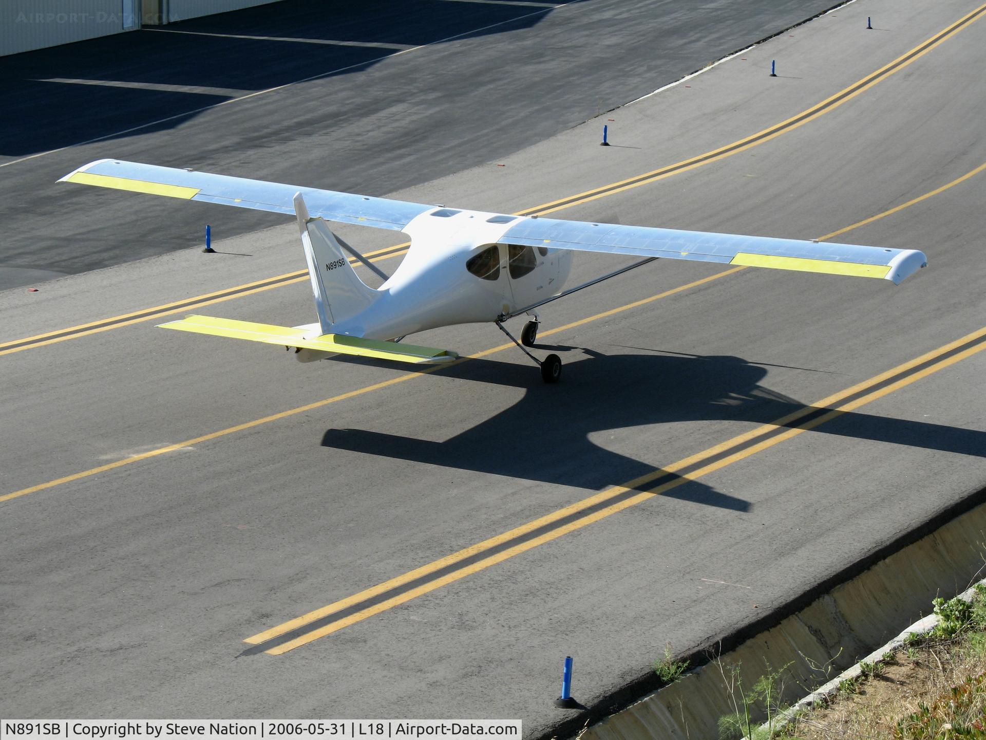 N891SB, 2006 Stoddard-Hamilton GlaStar C/N 5507, 2005 Tillinghast GLASTAR homebuilt taxying @ Fallbrook Community Airpark Airport, CA