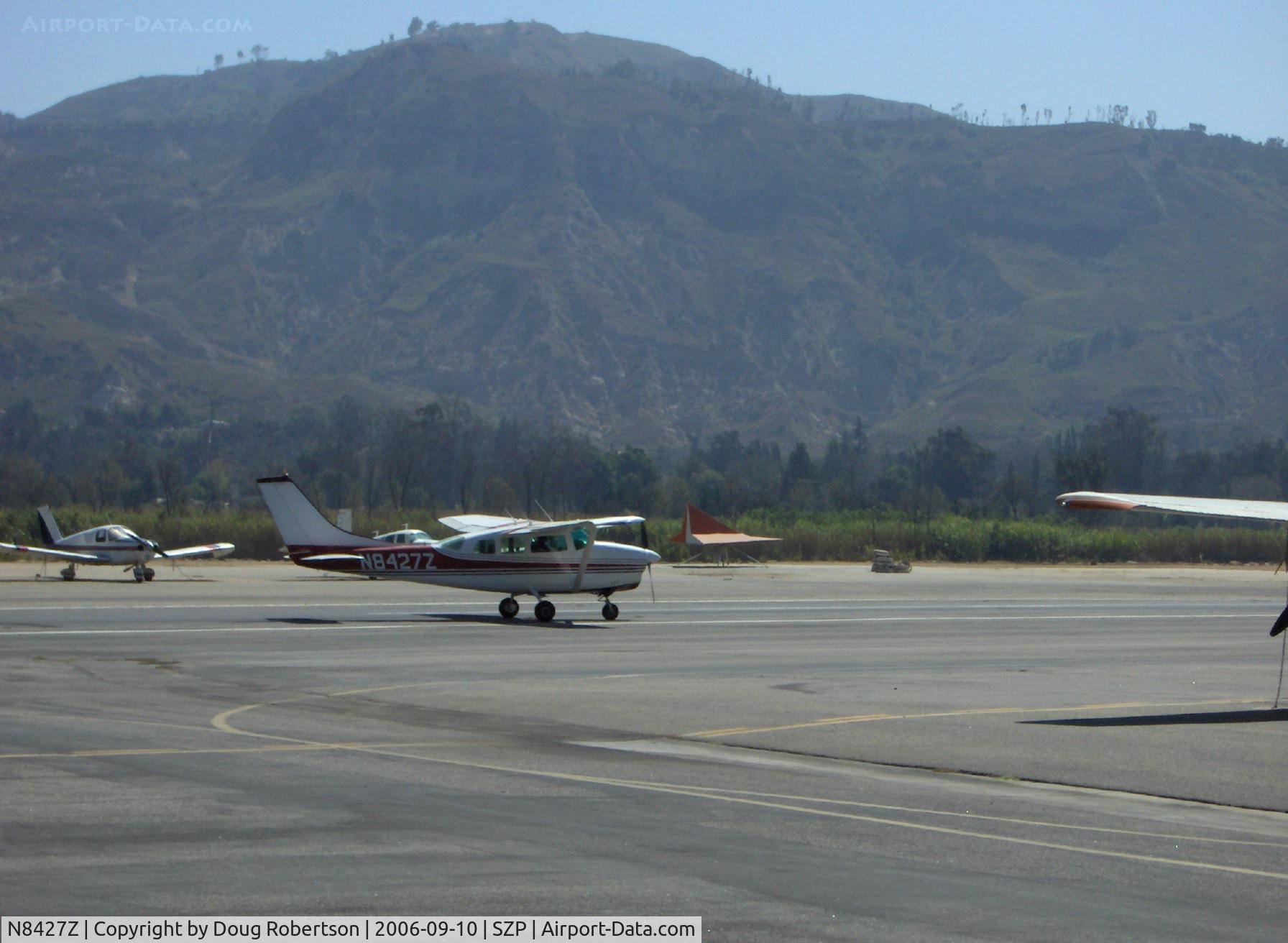 N8427Z, 1963 Cessna 210-5(205) C/N 205-0427, 1963 Cessna 210-5 (205) UTILINE, (fixed gear version of C210), Continental IO-470-E 260 Hp, landing roll Runway 22