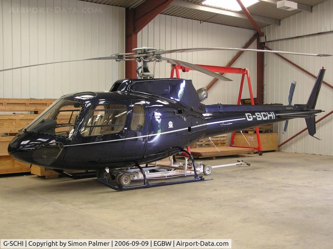 G-SCHI, 2000 Eurocopter AS-350B-2 Ecureuil Ecureuil C/N 3337, Aerospatiale AS350B2 in the hangar