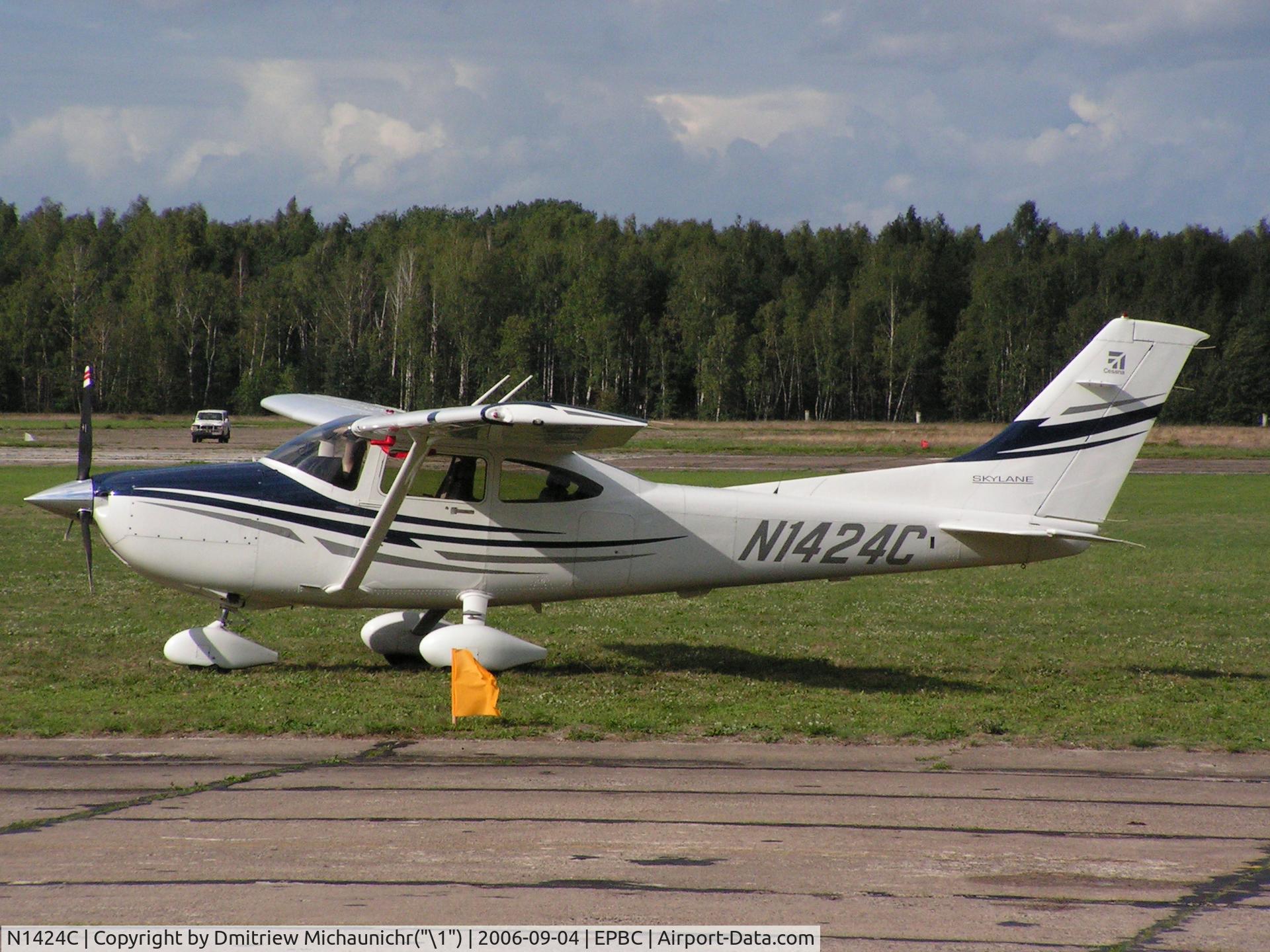 N1424C, 2005 Cessna 182T Skylane C/N 18281610, Zlot na EPBC