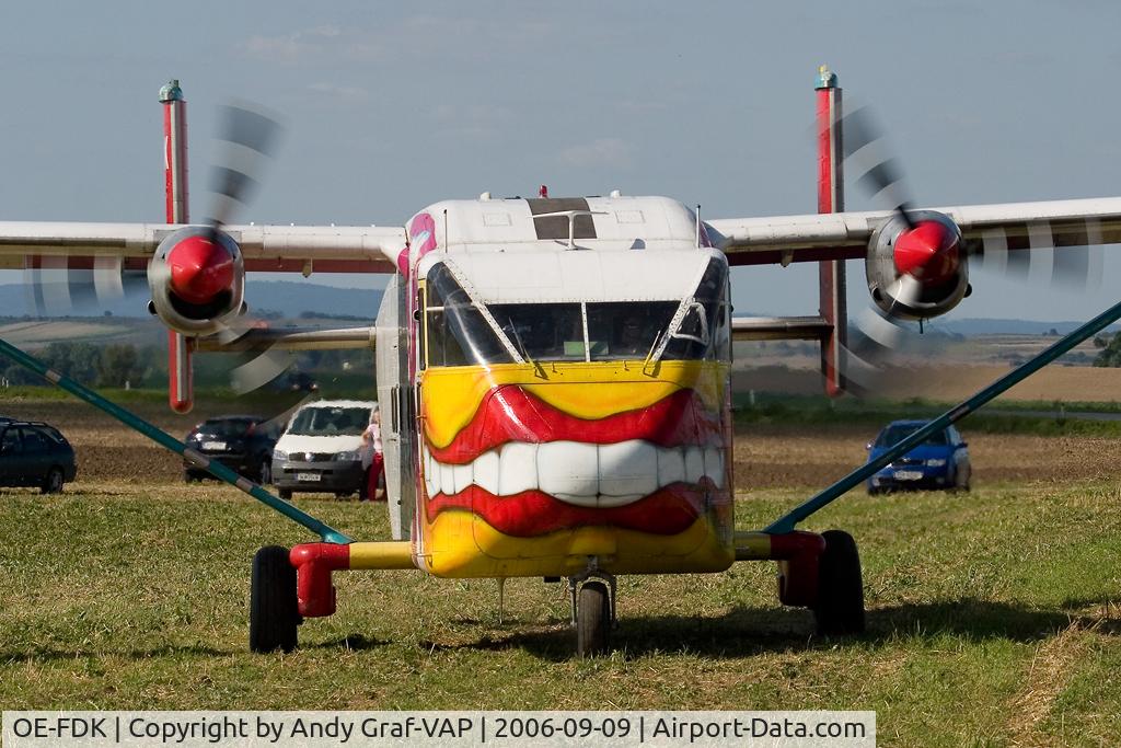 OE-FDK, 1972 Short SC-7 Skyvan 3A-100 C/N SH.1901, Skydiver day near Hollabrunn.