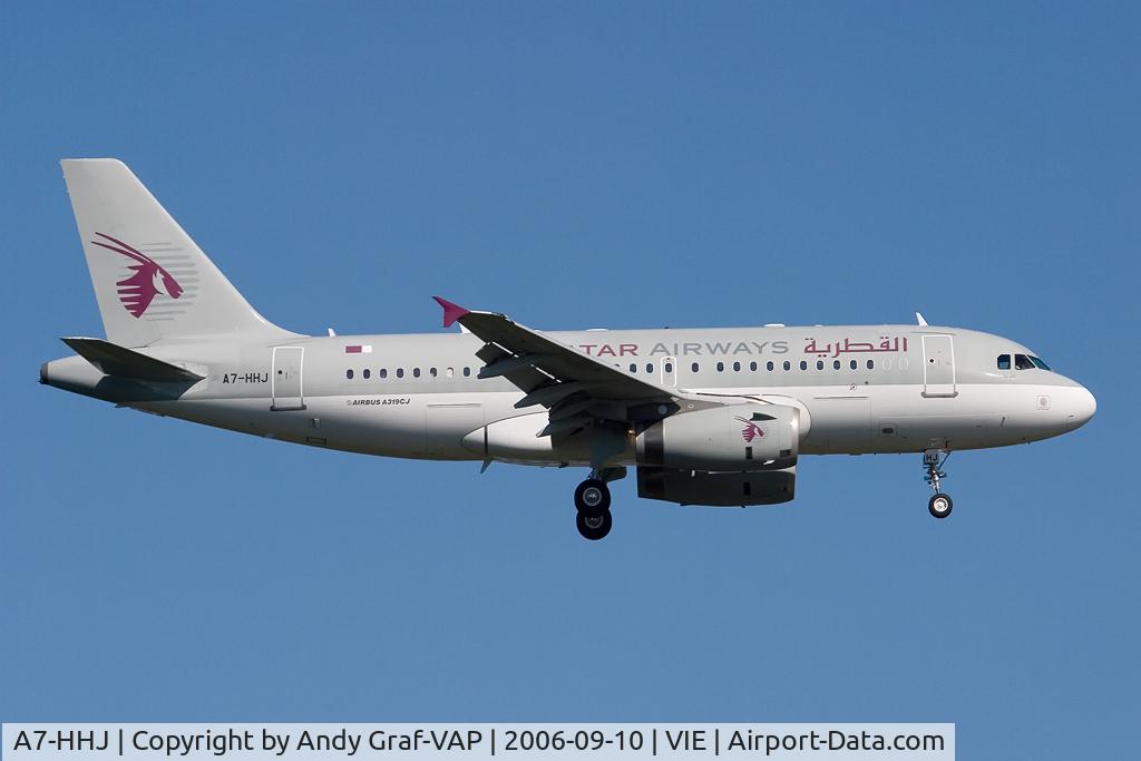 A7-HHJ, 2000 Airbus A319-133XCJ C/N 1335, On short final RWY16.