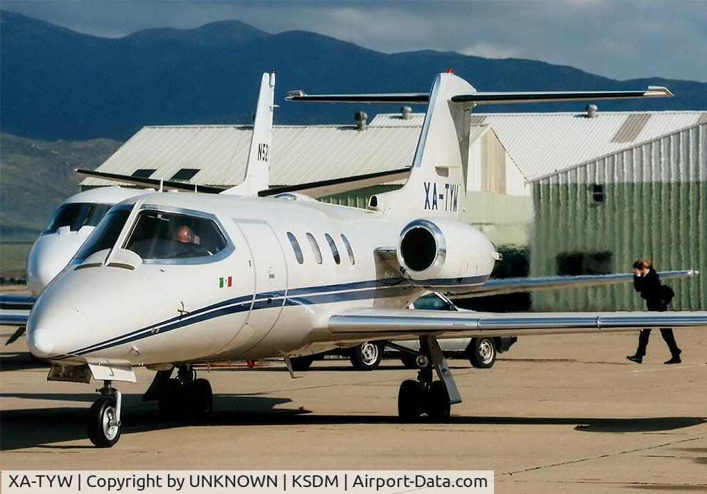 XA-TYW, 1982 Learjet 25XR C/N 361, LEAVING SDM