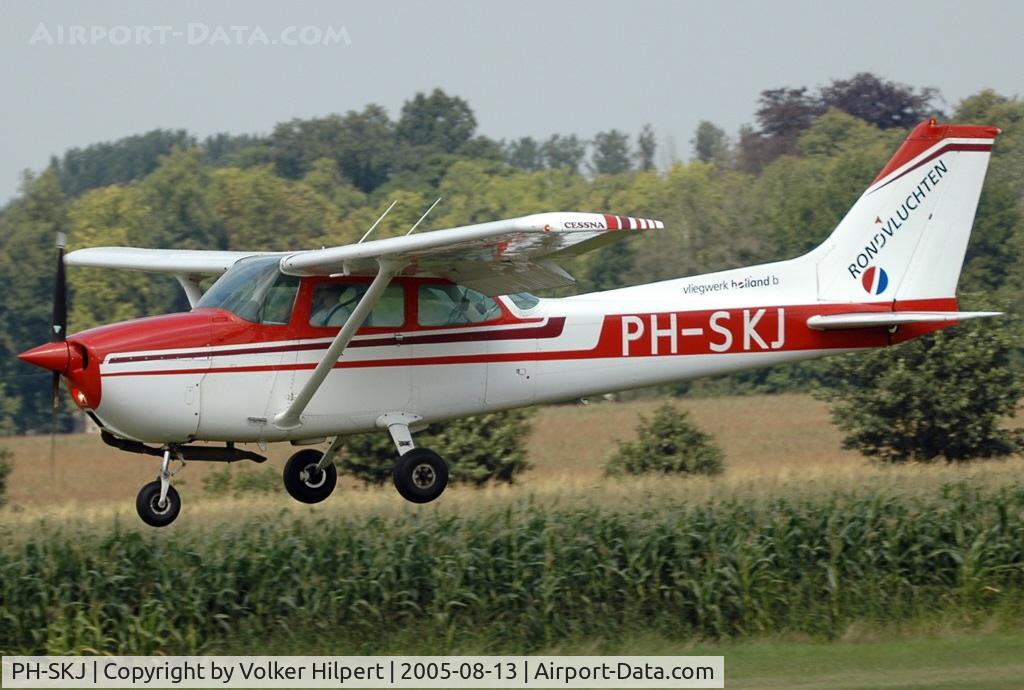 PH-SKJ, 1976 Cessna 172M C/N 17266607, Cessna 172M