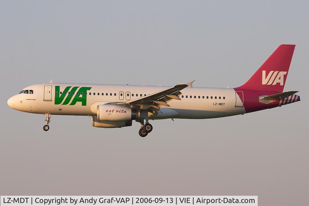 LZ-MDT, 2004 Airbus A320-232 C/N 2108, On short final RWY11.