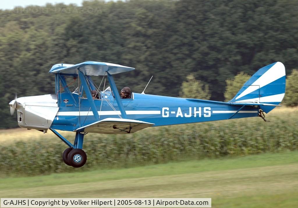 G-AJHS, 1941 De Havilland DH-82A Tiger Moth II C/N 82121, De Havilland DH.82 Tiger Moth