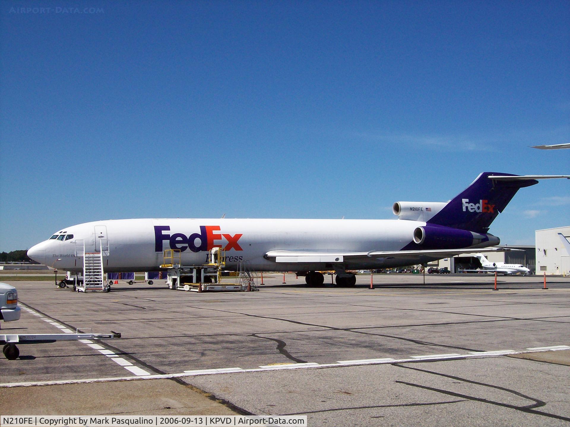 N210FE, 1984 Boeing 727-2S2F C/N 22932, Boeing 727-200