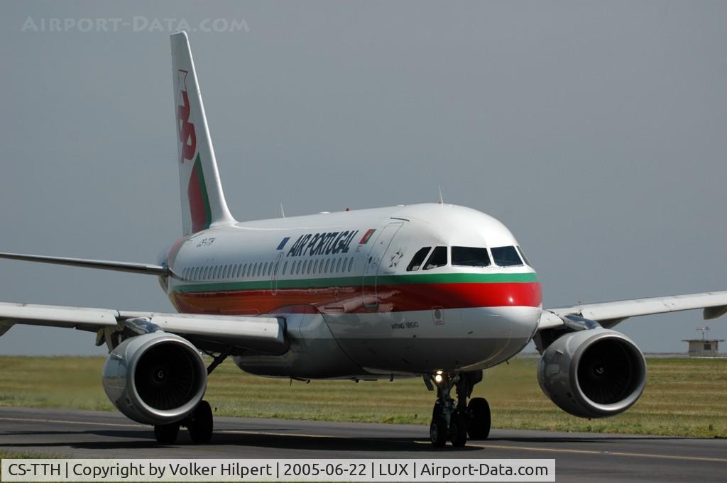 CS-TTH, 1998 Airbus A319-111 C/N 917, Airbus A319-111
