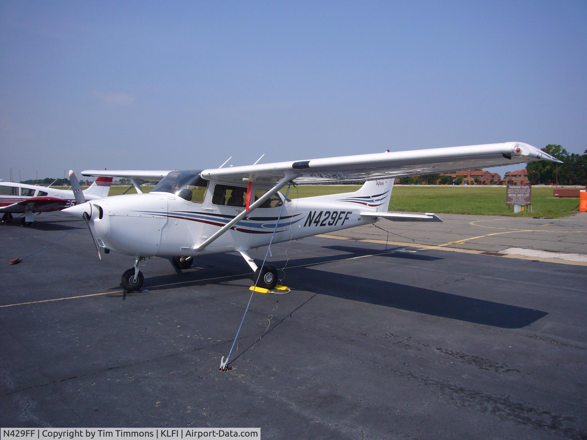 N429FF, 2004 Cessna 172R C/N 17281229, Langley Aero Club