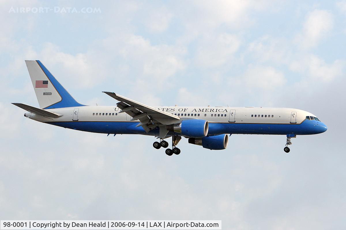 98-0001, 1998 Boeing VC-32A (757-200) C/N 29025, United States Air Force Vice-Presidential C-32A with Dick Cheney on board, on short-final to RWY 24L. It was great to capture the arrival of such a significant plane & person.