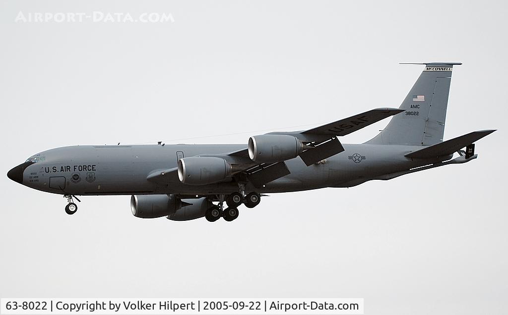 63-8022, 1963 Boeing KC-135R Stratotanker C/N 18639, on final at ramstein
