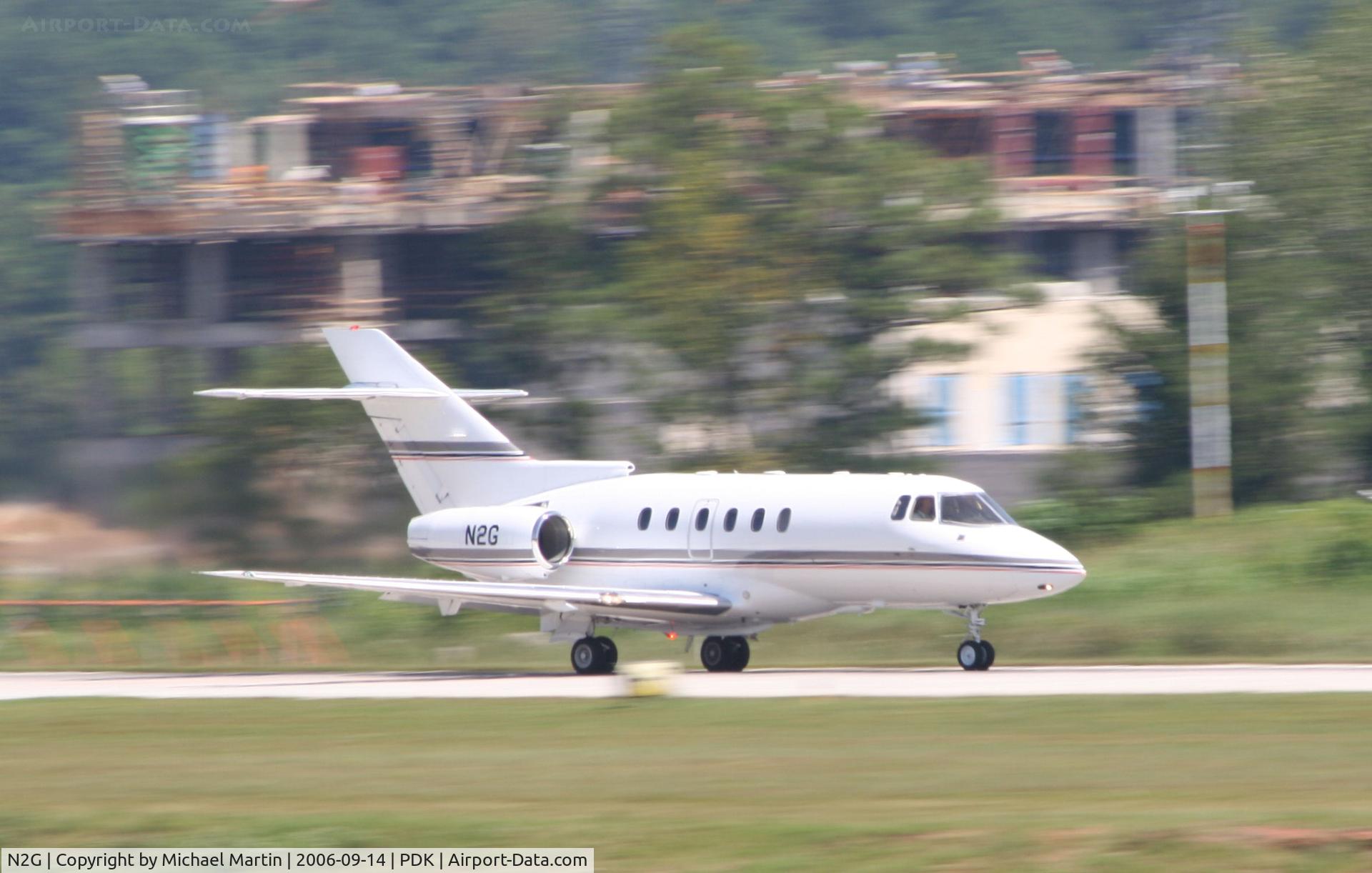N2G, 1998 Raytheon Hawker 800XP C/N 258354, Departing Runway 20L