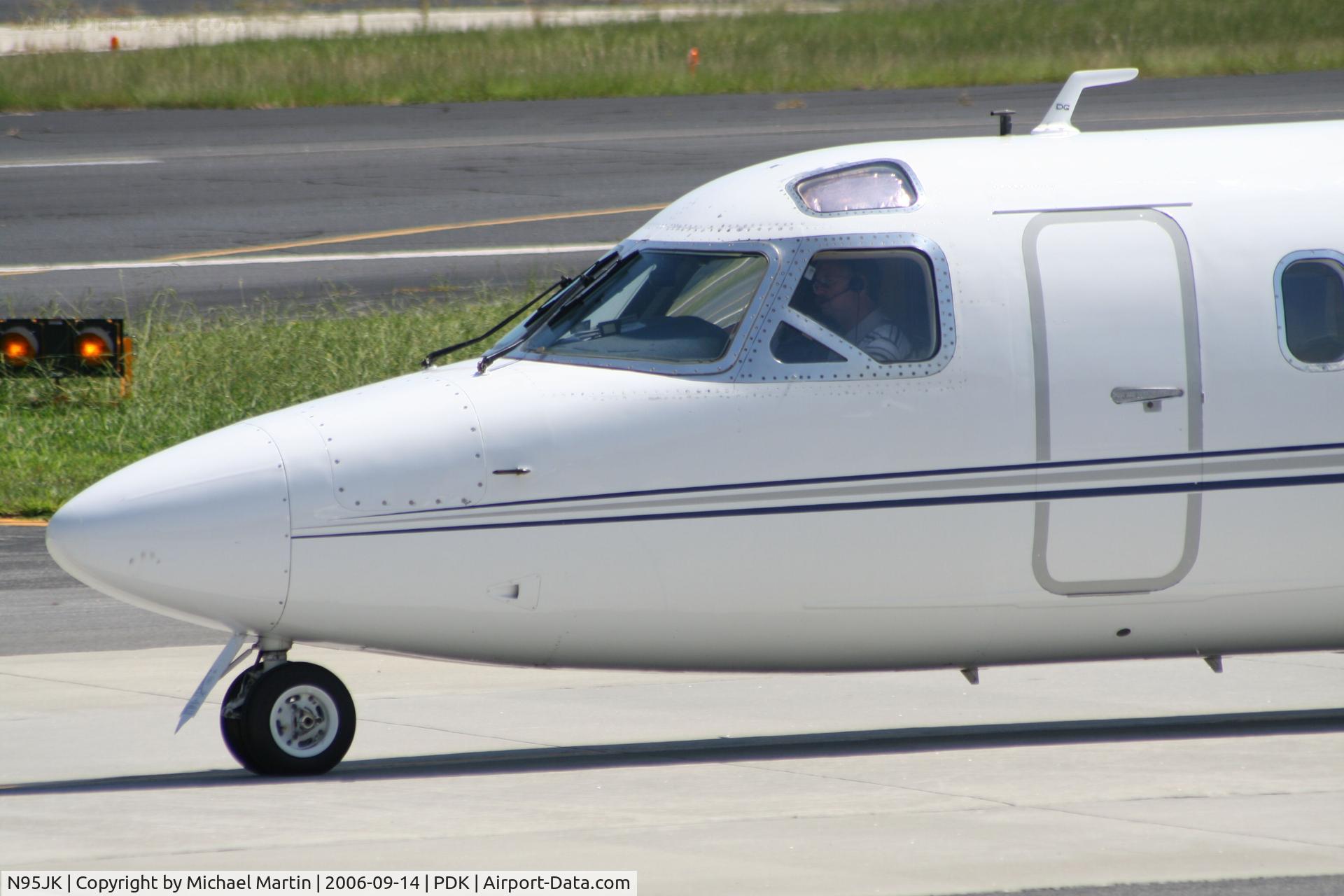 N95JK, 1980 Israel Aircraft Industries IAI-1124 Westwind C/N 283, Close up of cockpit