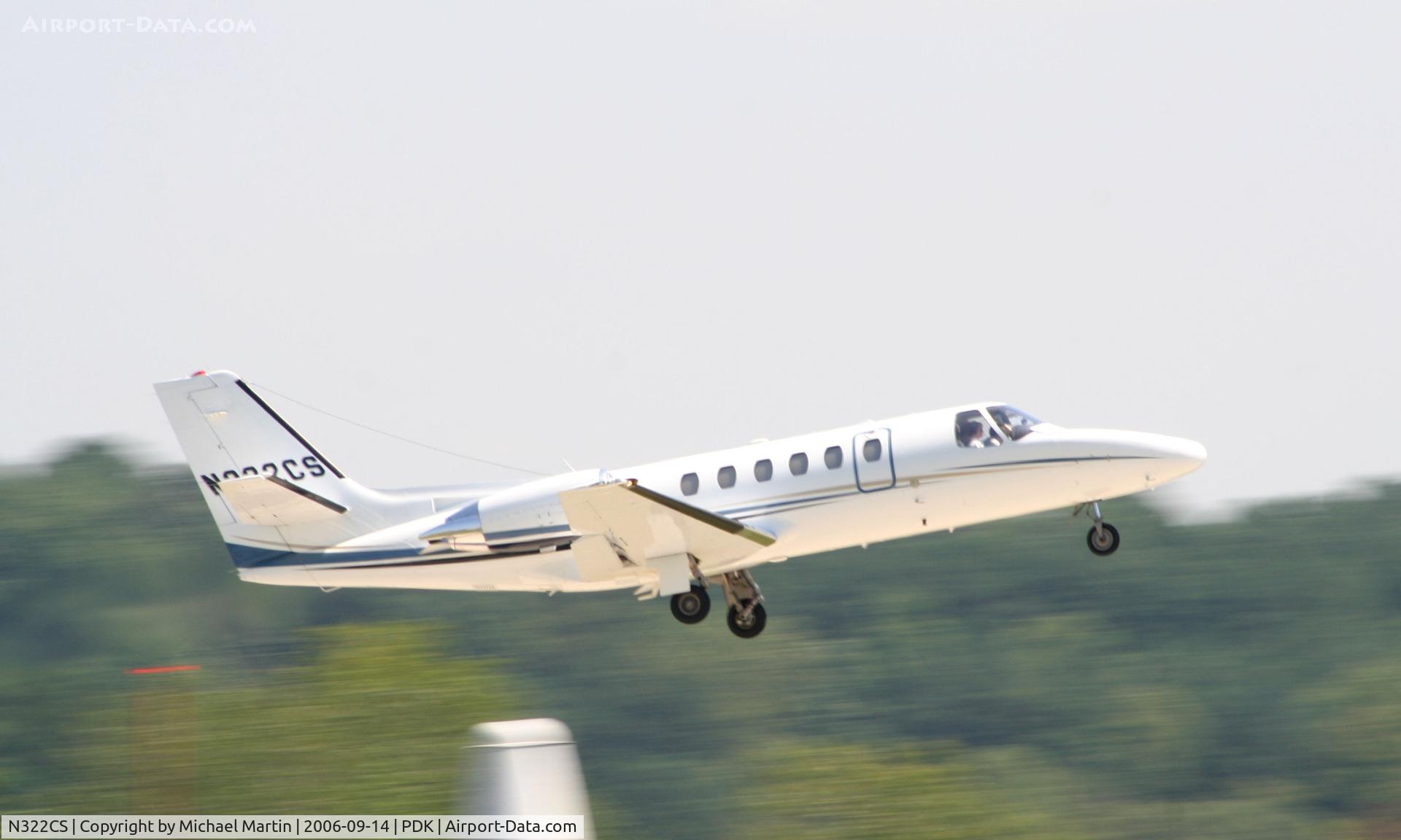 N322CS, 2003 Cessna 550 Citation Bravo C/N 550-1052, Taking off from 20L