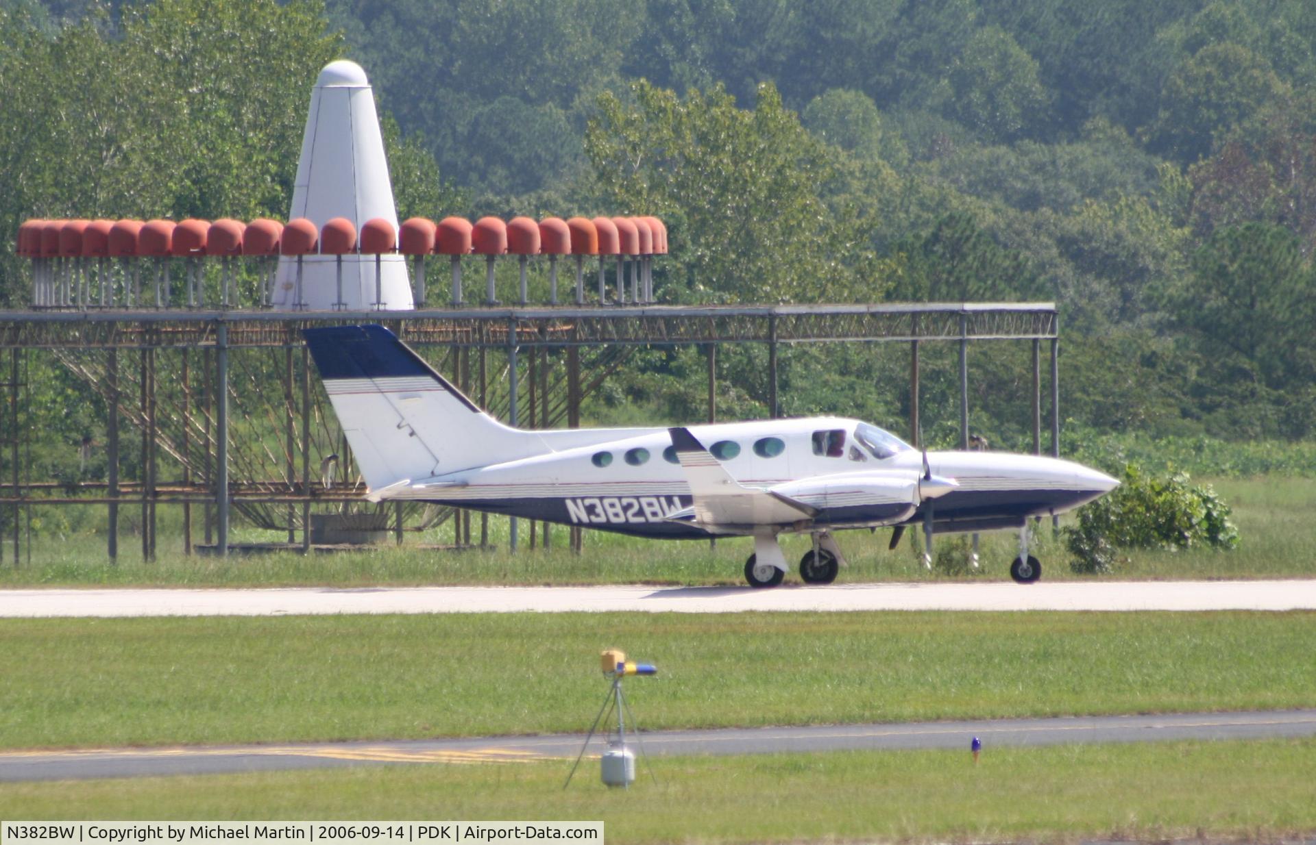 N382BW, Cessna 421C Golden Eagle C/N 421C0711, Landing Runway 20L
