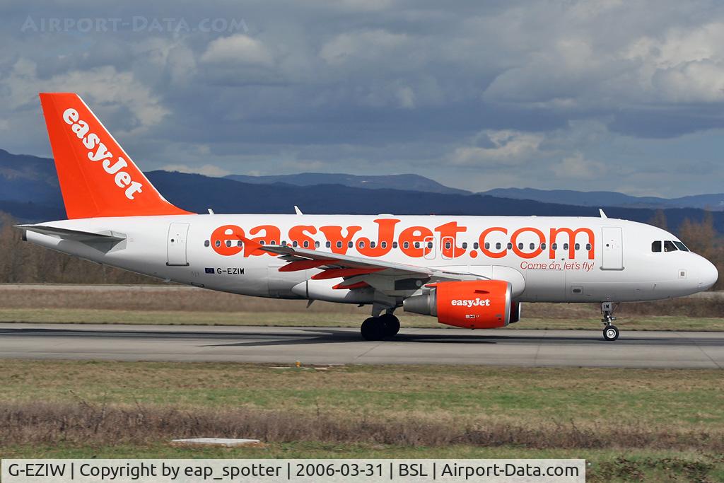 G-EZIW, 2005 Airbus A319-111 C/N 2578, Departing to London - Stansted - finishing a daily flight